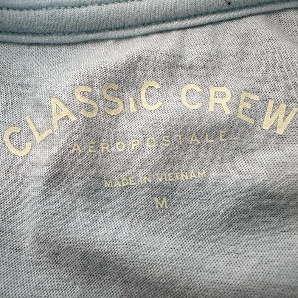 Aeropostale Women’s Graphic Tee size M blue - Picture 4 of 7